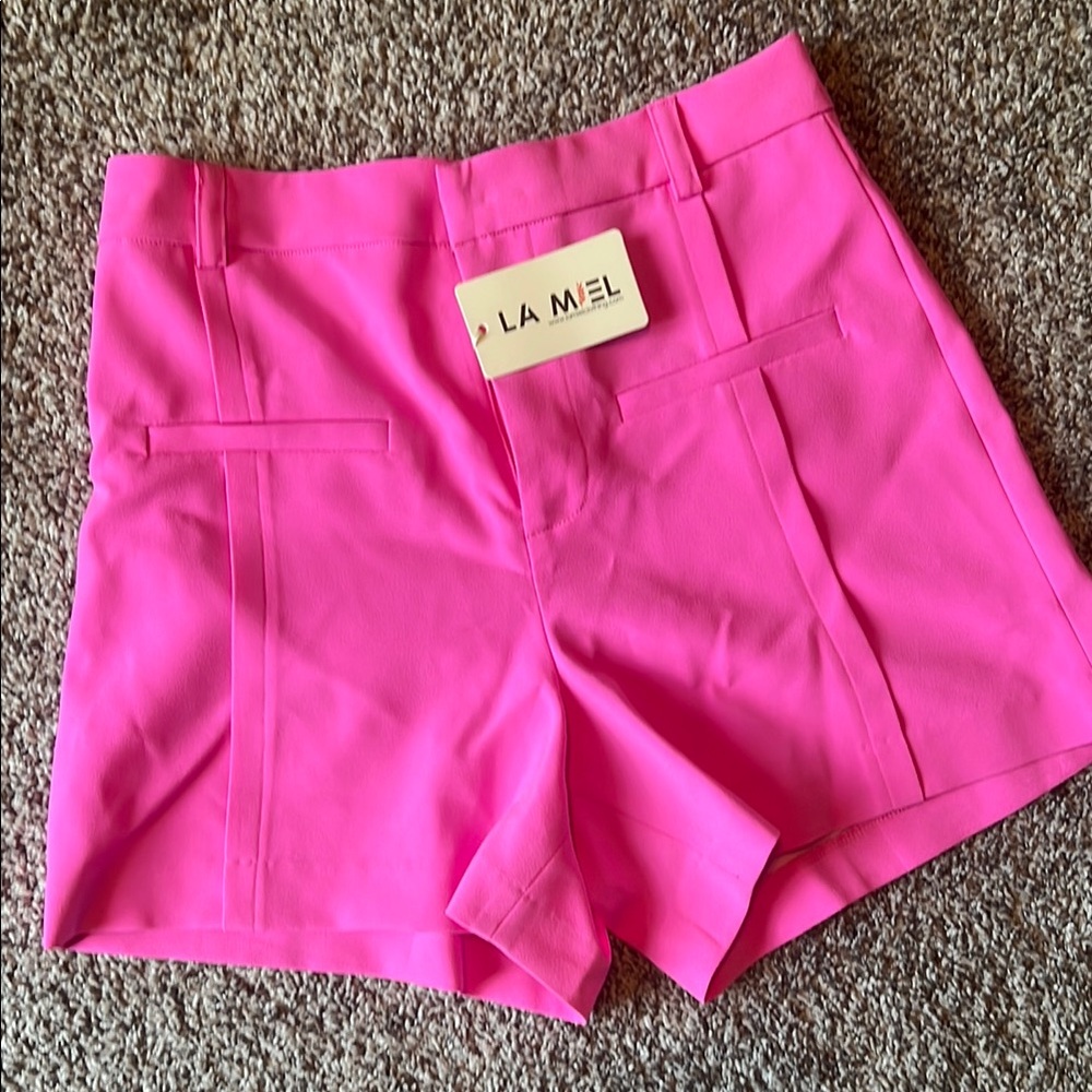 LA MIEL High Waist Fuchsia Shorts, NWT, Size M
